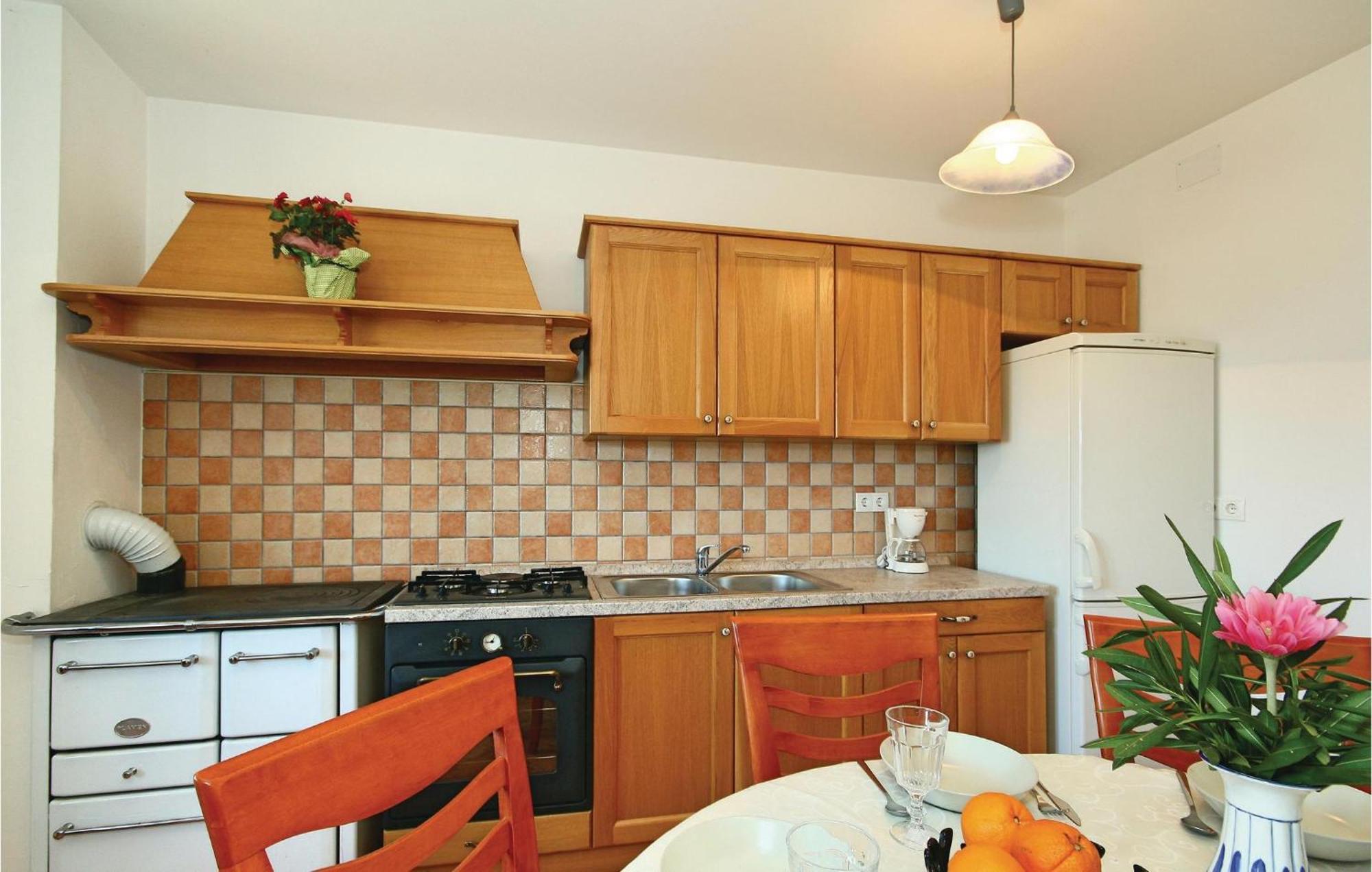 Pet Friendly Home In Ritosin Brig With Wifi Vranici Екстер'єр фото
